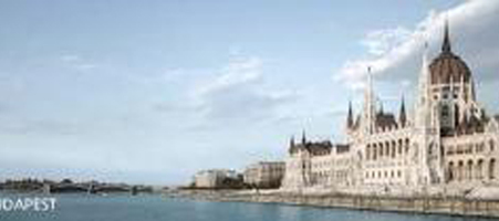 La città di Budapest vista dal fiume Danubio